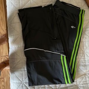 Adidas climalite sports pants with zipper on the side of the legs. 32x30